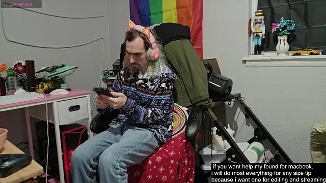 tallnerdyguy online show from 24, 10, 2025