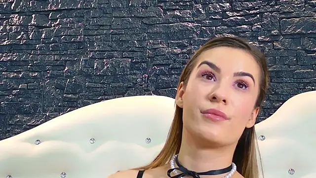 Snapshot of LaurynCopper chatting on 17, 1, 2025 LaurynCopper online show from 17, 1, 2025