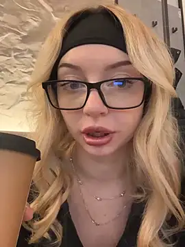 Snapshot of melissa_grr chatting on 21, 12, 2024 melissa grr online show from 21, 12, 2024