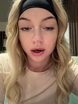 Snapshot of melissa_grr chatting on 23, 12, 2024 melissa grr online show from 23, 12, 2024