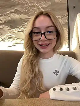 Snapshot of melissa_grr chatting on 15, 1, 2025 melissa grr online show from 15, 1, 2025