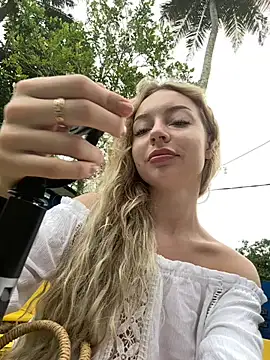 Snapshot of melissa_grr chatting on 3, 3, 2025 melissa grr online show from 3, 3, 2025