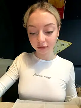 Snapshot of melissa_grr chatting on 15, 11, 2025 melissa grr online show from 15, 11, 2025