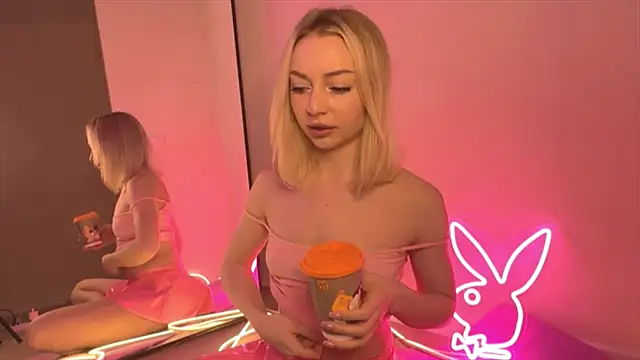 Snapshot of melissa_grr chatting on 4, 12, 2025 melissa grr online show from 4, 12, 2025