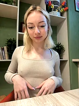 Snapshot of melissa_grr chatting on 5, 12, 2025 melissa grr online show from 5, 12, 2025