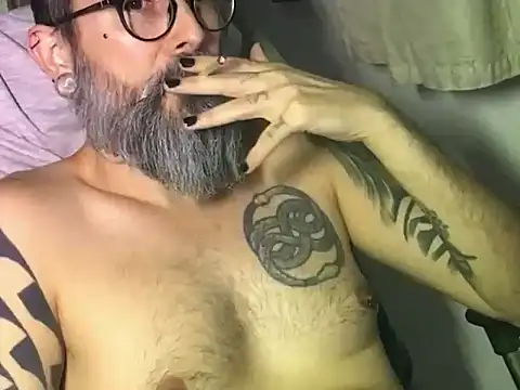 cabine103 online show from 26, 10, 2025