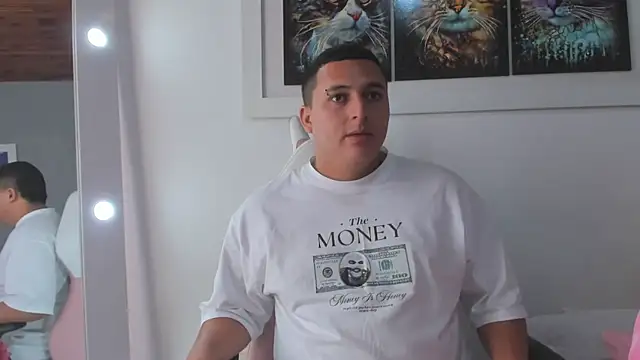 Snapshot of naughtyloverss chatting on 26, 12, 2024 naughtyloverss online show from 26, 12, 2024