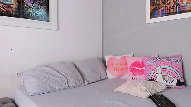 Snapshot of naughtyloverss chatting on 31, 1, 2025 naughtyloverss online show from 31, 1, 2025