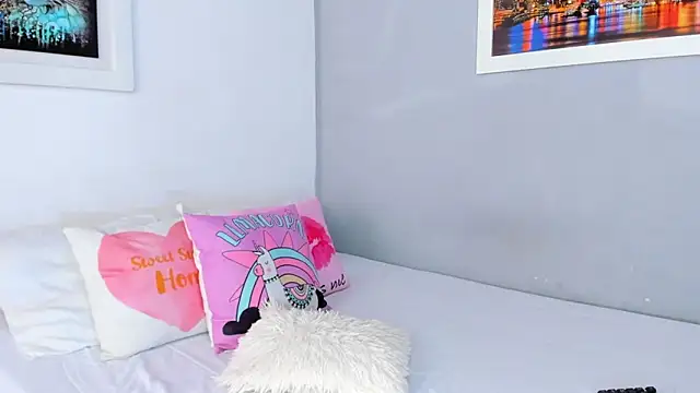 Snapshot of naughtyloverss chatting on 16, 2, 2025 naughtyloverss online show from 16, 2, 2025