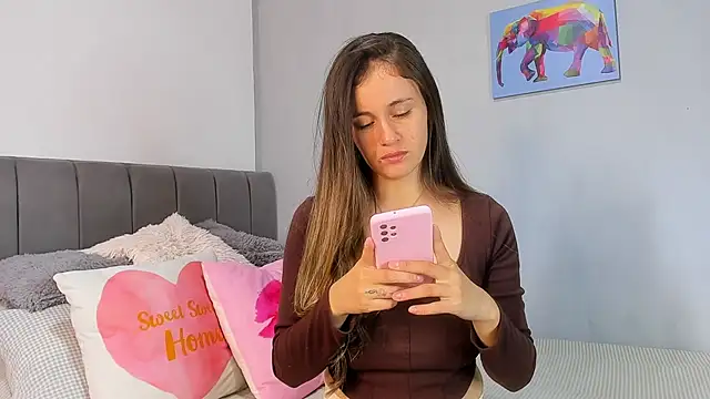 Snapshot of naughtyloverss chatting on 20, 10, 2025 naughtyloverss online show from 20, 10, 2025