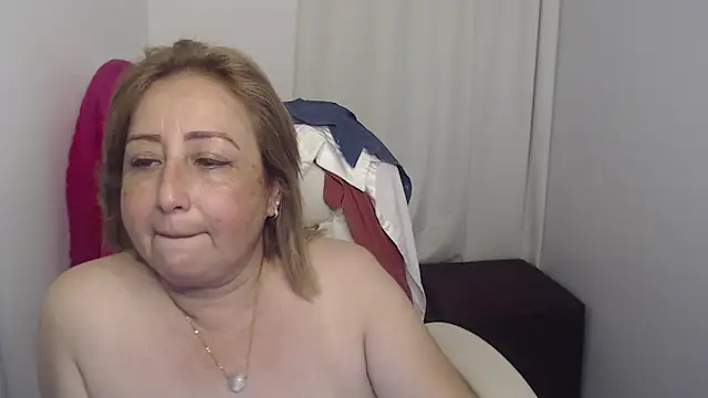 Snapshot of Abby_Halliwey chatting on 12, 1, 2025 Abby Halliwey online show from 12, 1, 2025