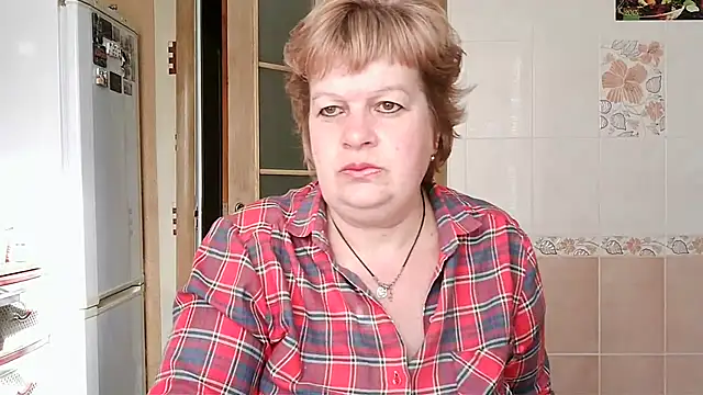 Ettie Tonia online show from 4, 3, 2025