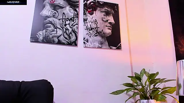 Snapshot of CruzVega chatting on 14, 11, 2025 CruzVega online show from 14, 11, 2025