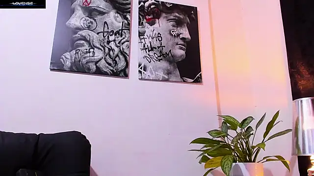 Snapshot of CruzVega chatting on 29, 11, 2025 CruzVega online show from 29, 11, 2025