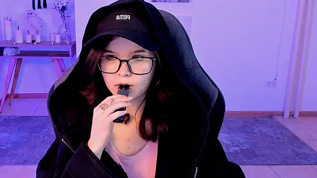 Elainebeness online show from 2, 2, 2025