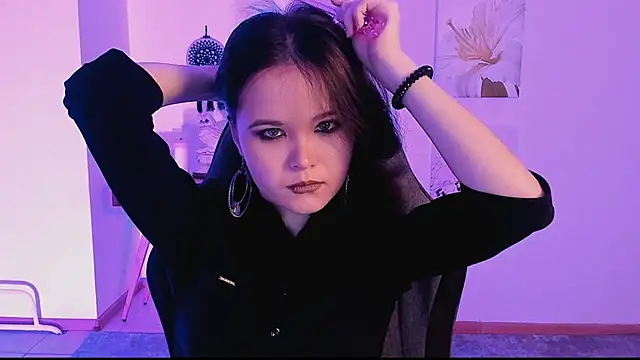 Elainebeness online show from 6, 3, 2025