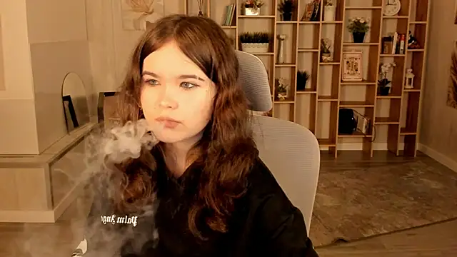 Elainebeness online show from 17, 9, 2025