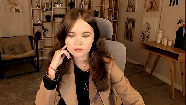 Elainebeness online show from 23, 9, 2025