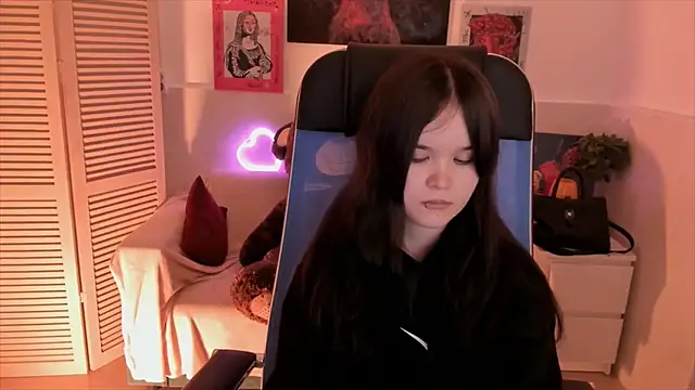 Elainebeness online show from 6, 11, 2025