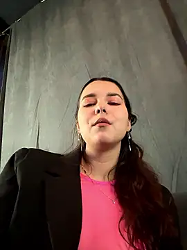 Snapshot of PoppyRobinson chatting on 5, 12, 2024 PoppyRobinson online show from 5, 12, 2024