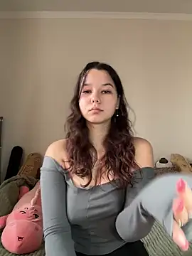 Snapshot of PoppyRobinson chatting on 4, 1, 2025 PoppyRobinson online show from 4, 1, 2025