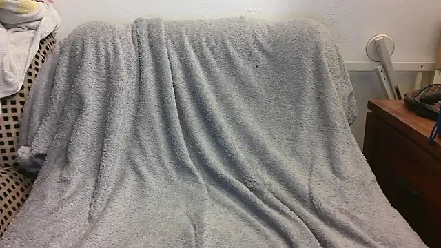 Snapshot of Maebi chatting on 3, 12, 2024 Maebi online show from 3, 12, 2024