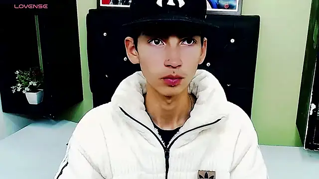 Snapshot of ttimy_x_boy chatting on 19, 1, 2025 ttimy x boy online show from 19, 1, 2025