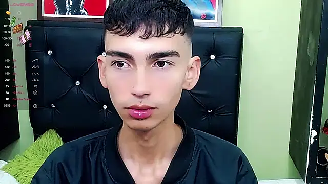 Snapshot of ttimy_x_boy chatting on 23, 1, 2025 ttimy x boy online show from 23, 1, 2025