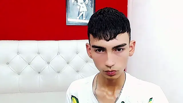 Snapshot of ttimy_x_boy chatting on 1, 2, 2025 ttimy x boy online show from 1, 2, 2025