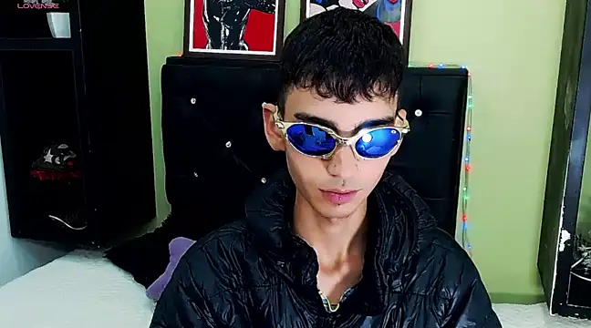 Snapshot of ttimy_x_boy chatting on 5, 2, 2025 ttimy x boy online show from 5, 2, 2025