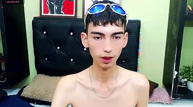 Snapshot of ttimy_x_boy chatting on 7, 2, 2025 ttimy x boy online show from 7, 2, 2025