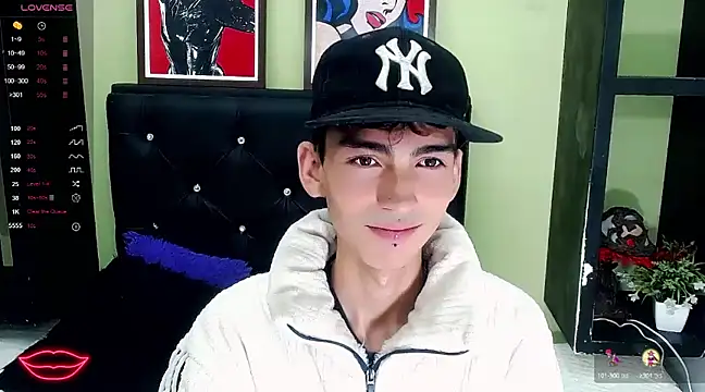 Snapshot of ttimy_x_boy chatting on 3, 3, 2025 ttimy x boy online show from 3, 3, 2025