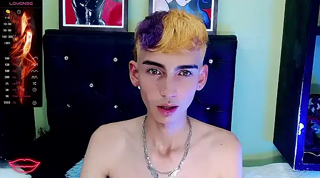 Snapshot of ttimy_x_boy chatting on 7, 3, 2025 ttimy x boy online show from 7, 3, 2025