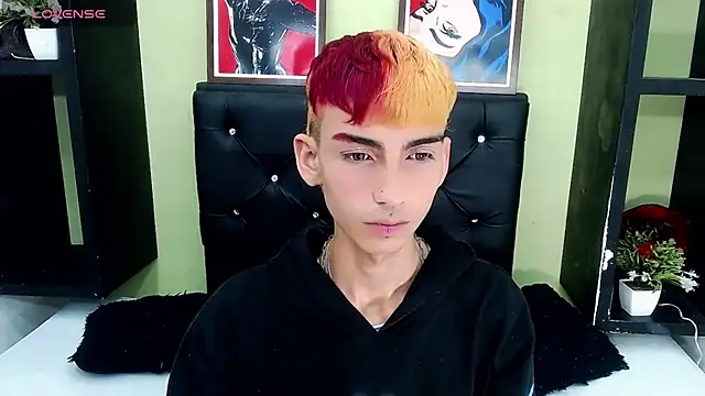 Snapshot of ttimy_x_boy chatting on 13, 3, 2025 ttimy x boy online show from 13, 3, 2025