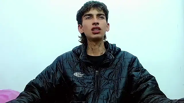 Snapshot of ttimy_x_boy chatting on 13, 11, 2025 ttimy x boy online show from 13, 11, 2025