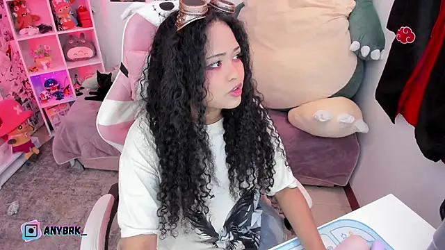 Snapshot of anyburkee chatting on 4, 11, 2025 anyburkee online show from 4, 11, 2025