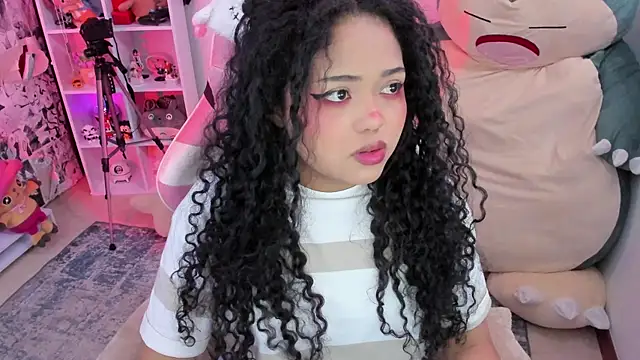 Snapshot of anyburkee chatting on 17, 12, 2025 anyburkee online show from 17, 12, 2025