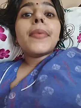 Snapshot of Sweet-Rani chatting on 1, 7, 2026 Sweet-Rani online show from 1, 7, 2026