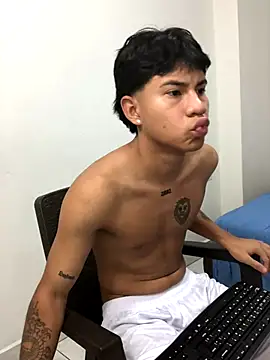 Snapshot of logannth chatting on 1, 11, 2025 logannth online show from 1, 11, 2025