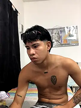 Snapshot of logannth chatting on 13, 11, 2025 logannth online show from 13, 11, 2025