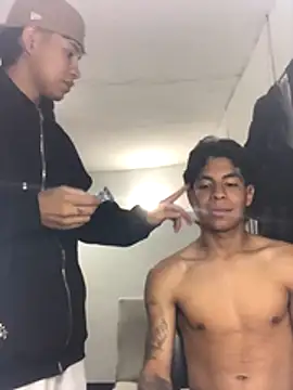 Snapshot of logannth chatting on 4, 12, 2025 logannth online show from 4, 12, 2025