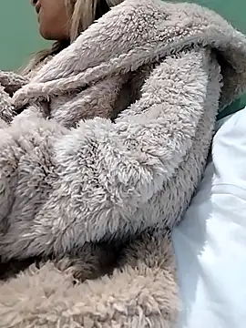 fofinhaa12 online show from 5, 2, 2026