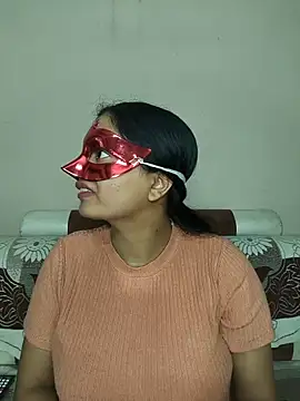 Snapshot of bigtitsqueen chatting on 4, 2, 2026 bigtitsqueen online show from 4, 2, 2026