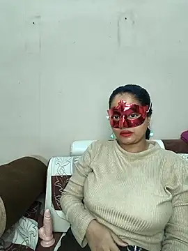 Snapshot of bigtitsqueen chatting on 6, 2, 2026 bigtitsqueen online show from 6, 2, 2026