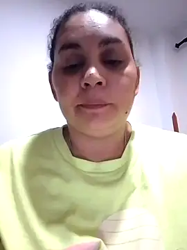 Snapshot of MirandaSoto chatting on 11, 2, 2025 MirandaSoto online show from 11, 2, 2025