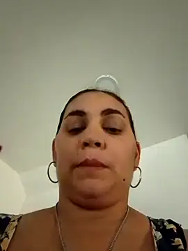 Snapshot of MirandaSoto chatting on 19, 2, 2025 MirandaSoto online show from 19, 2, 2025