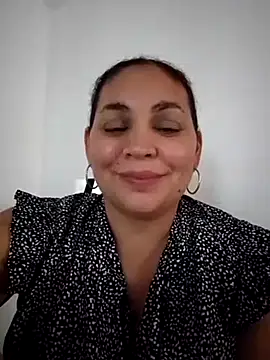 Snapshot of MirandaSoto chatting on 21, 2, 2025 MirandaSoto online show from 21, 2, 2025