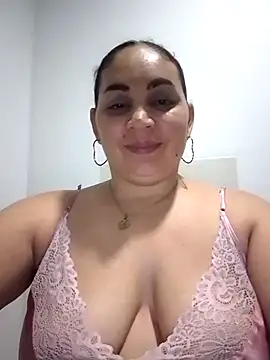 Snapshot of MirandaSoto chatting on 23, 3, 2025 MirandaSoto online show from 23, 3, 2025