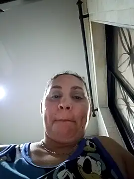 Snapshot of MirandaSoto chatting on 9, 9, 2025 MirandaSoto online show from 9, 9, 2025