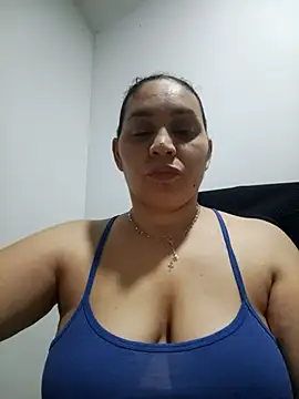 Snapshot of MirandaSoto chatting on 26, 9, 2025 MirandaSoto online show from 26, 9, 2025